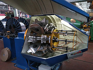 Horizontal insulating machine IM-32